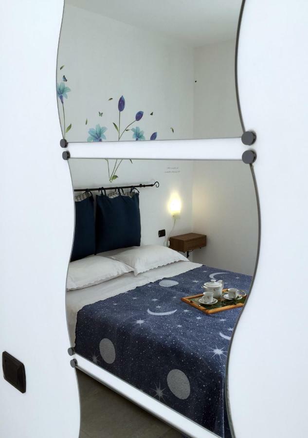 B&B Honey Rooms 萨龙诺 外观 照片